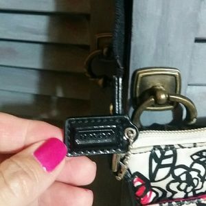 Coach Bags - Coach crossbody purse Coach Bags - Coach crossbody purse